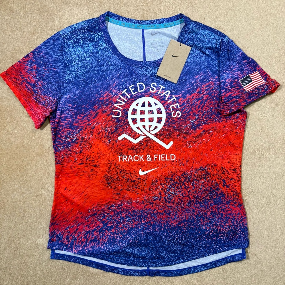Nike Dri Fit Women's‎ Running Short Sleeve Shirt - USA One - Small